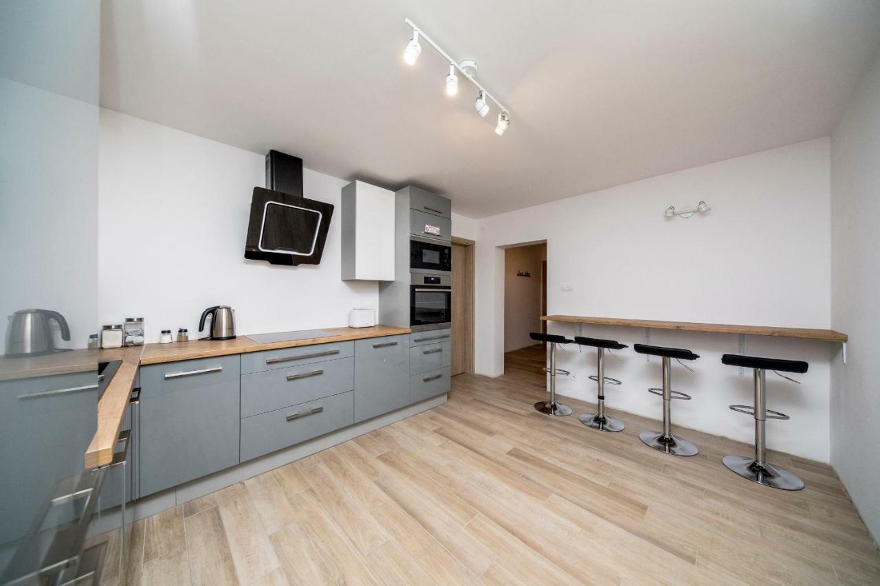 6 Cities Rooms Warsawa Bagian luar foto
