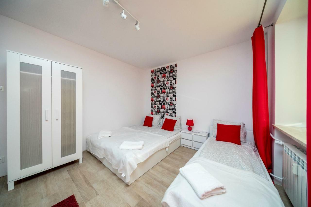 6 Cities Rooms Warsawa Bagian luar foto